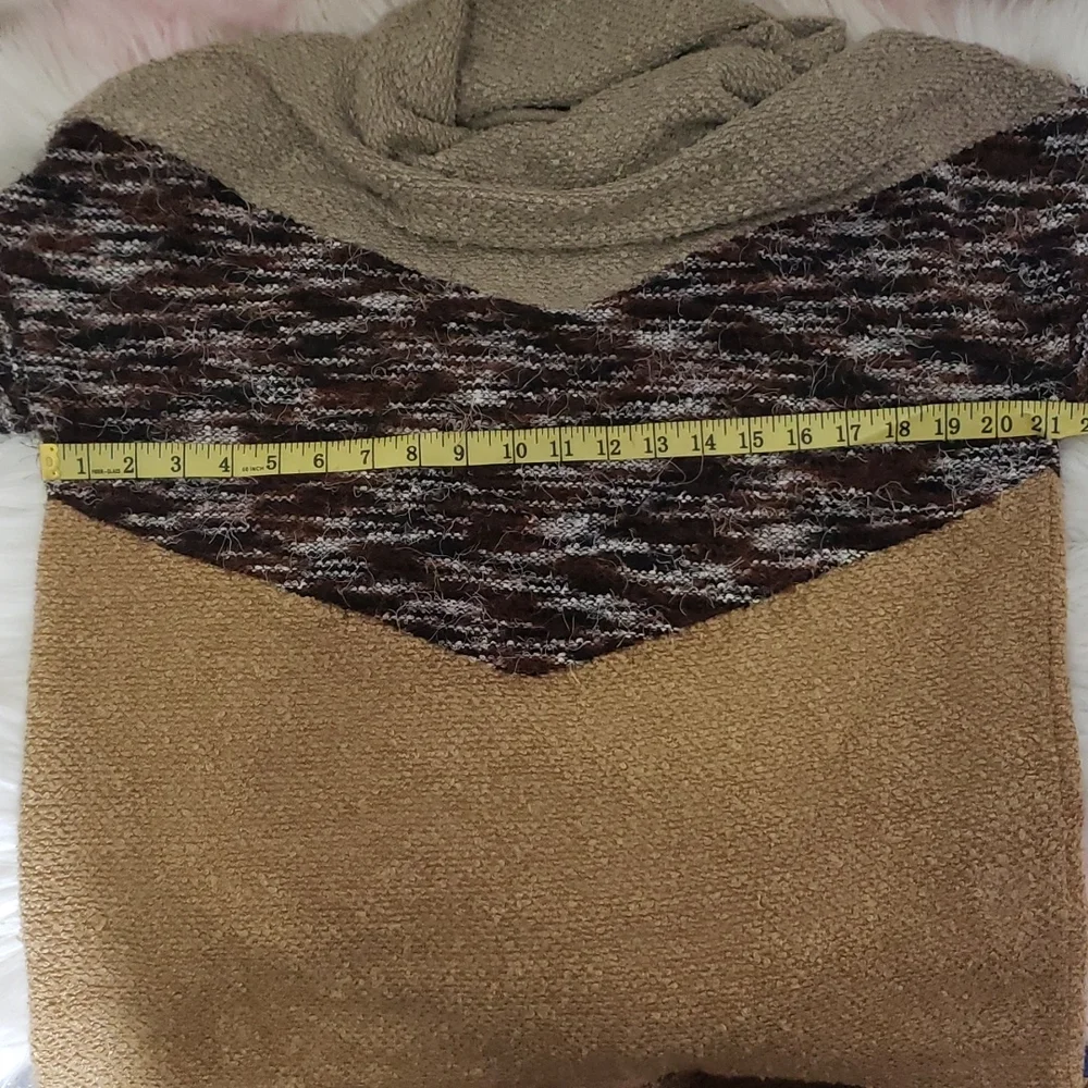 ENTRO Cowl Neck Sweater